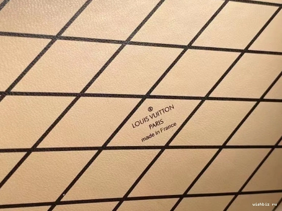 WIS MALLE VUITTON PETITE LOUIS 1121